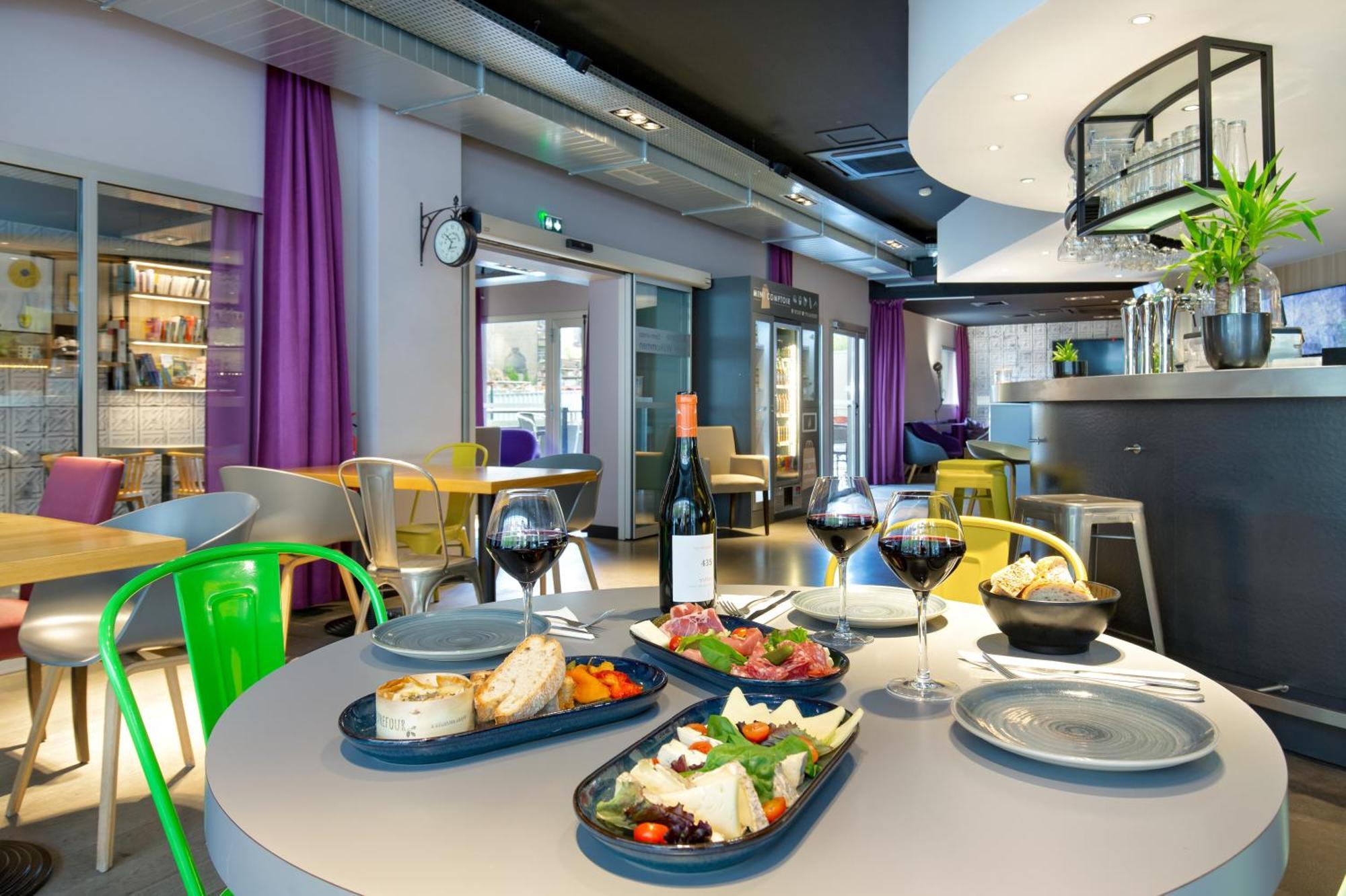 Hotel Campanile Ferrand Centre 3*